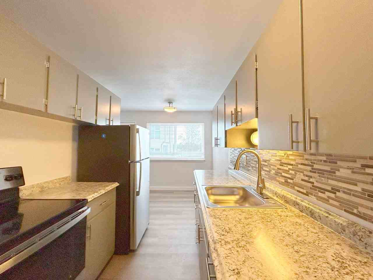 39th Ave Flats - Photo 7 of 35