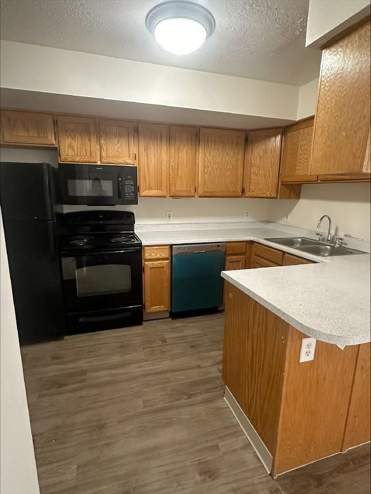 Sandy Heights - Photo 3 of 17