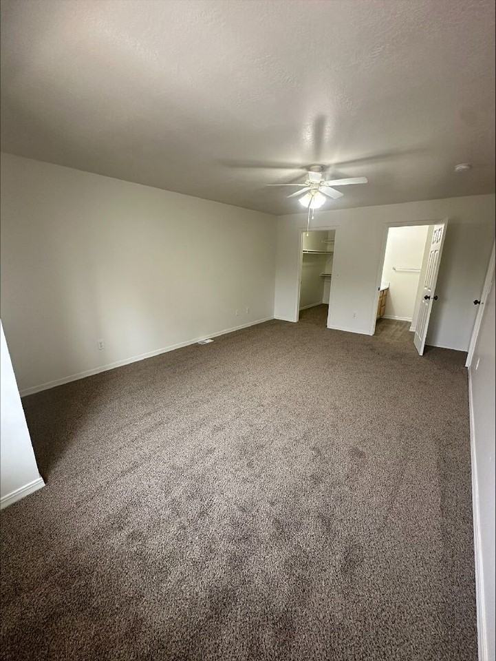 Sandy Heights - Photo 5 of 17