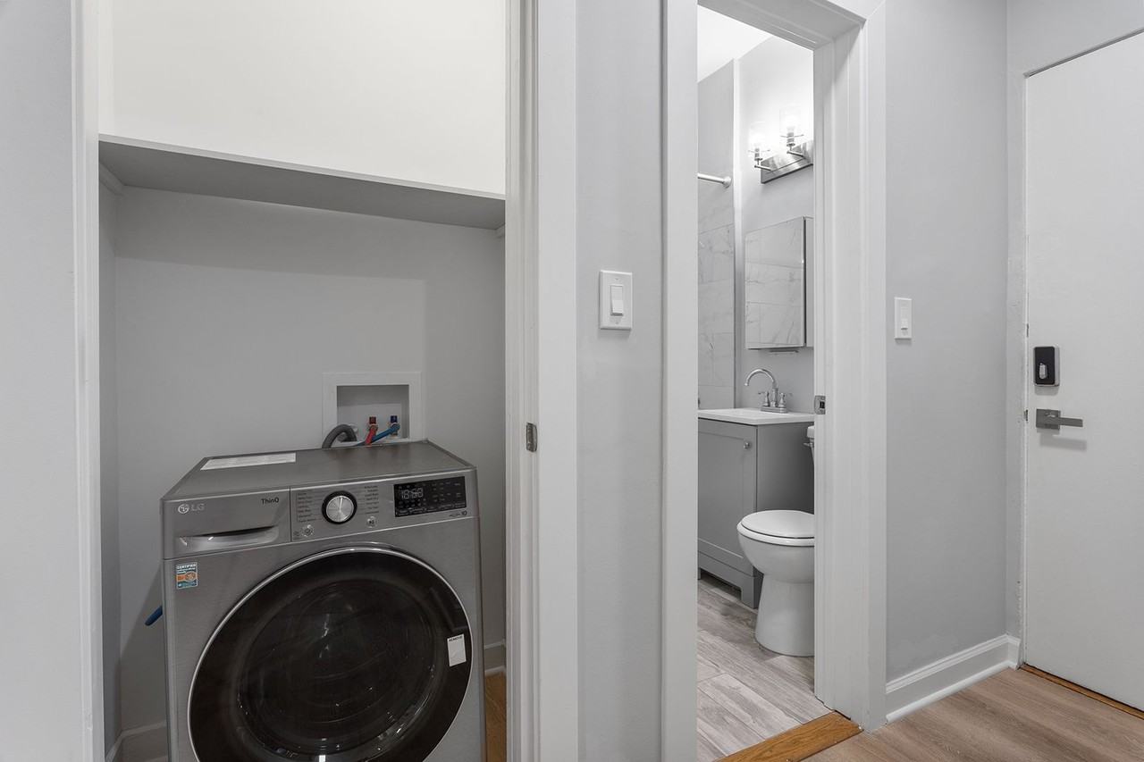 7600 N Sheridan Road - Photo 6 of 9