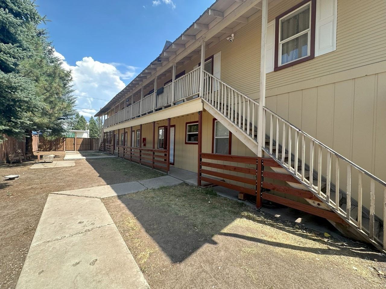 304 Birch St - Photo 3 of 10