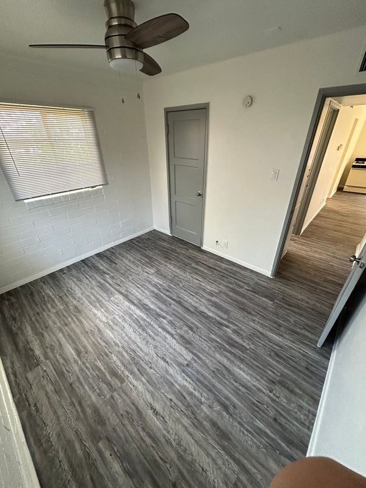 2511 E Cameron Vis - Photo 6 of 8