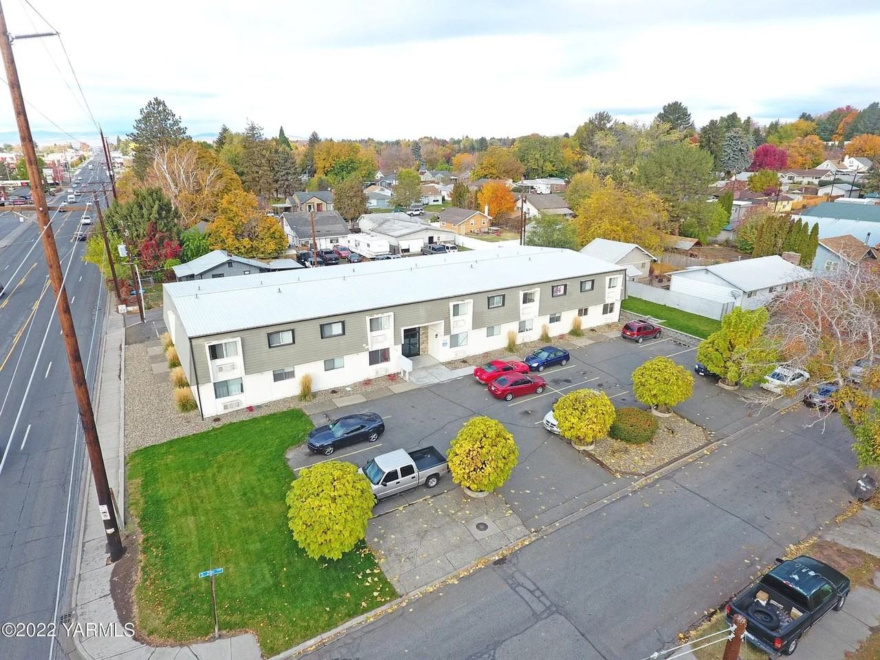 Welcome To The 20th Ave Apartments - Photo 3 of 6