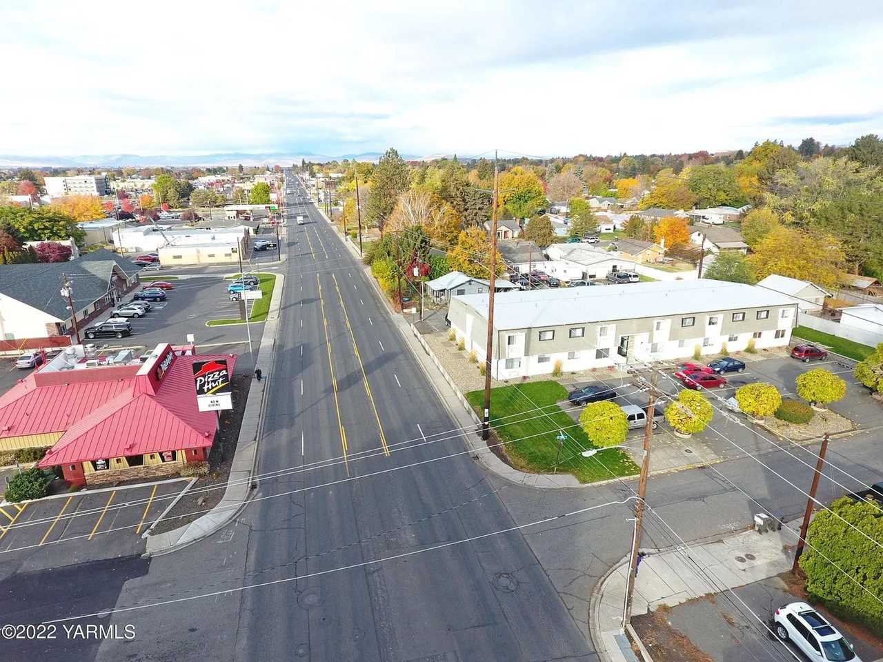 Welcome To The 20th Ave Apartments - Photo 6 of 6
