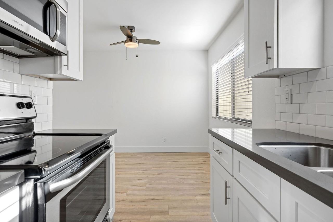 South Bay Apt TIC (Investors NP LLC/South Bay LLC) - Photo 3 of 17
