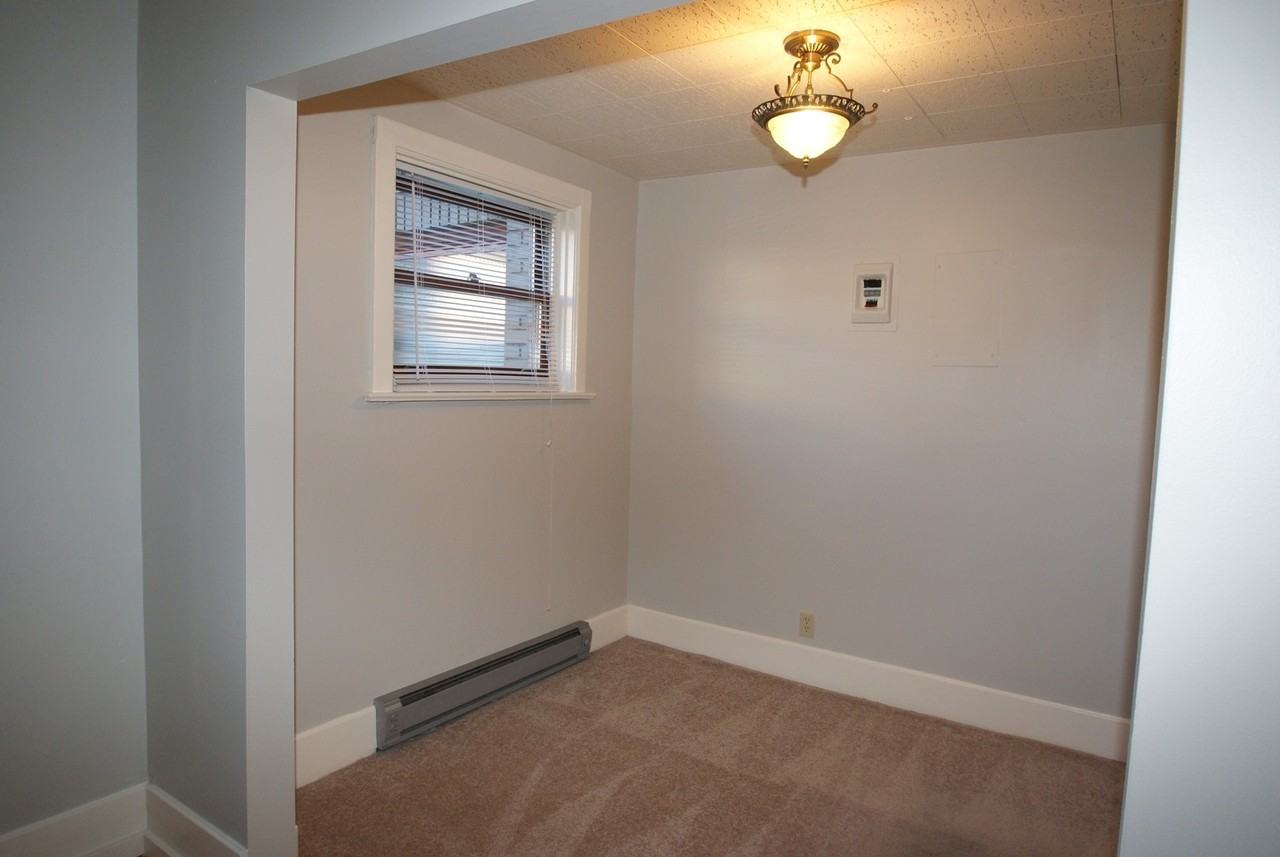 Oxford Crest Apartments - Photo 5 of 6