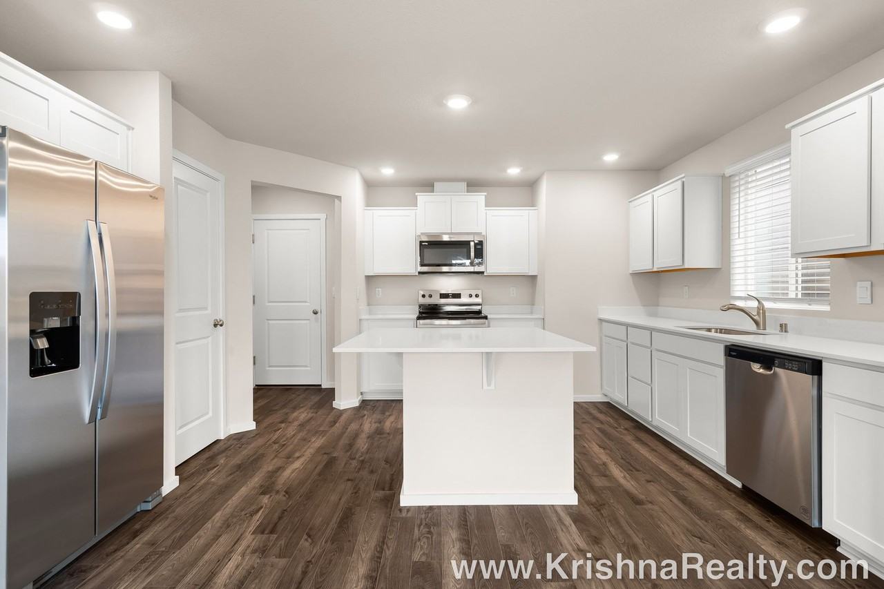 10226 Ne 79th Ct - Photo 6 of 22