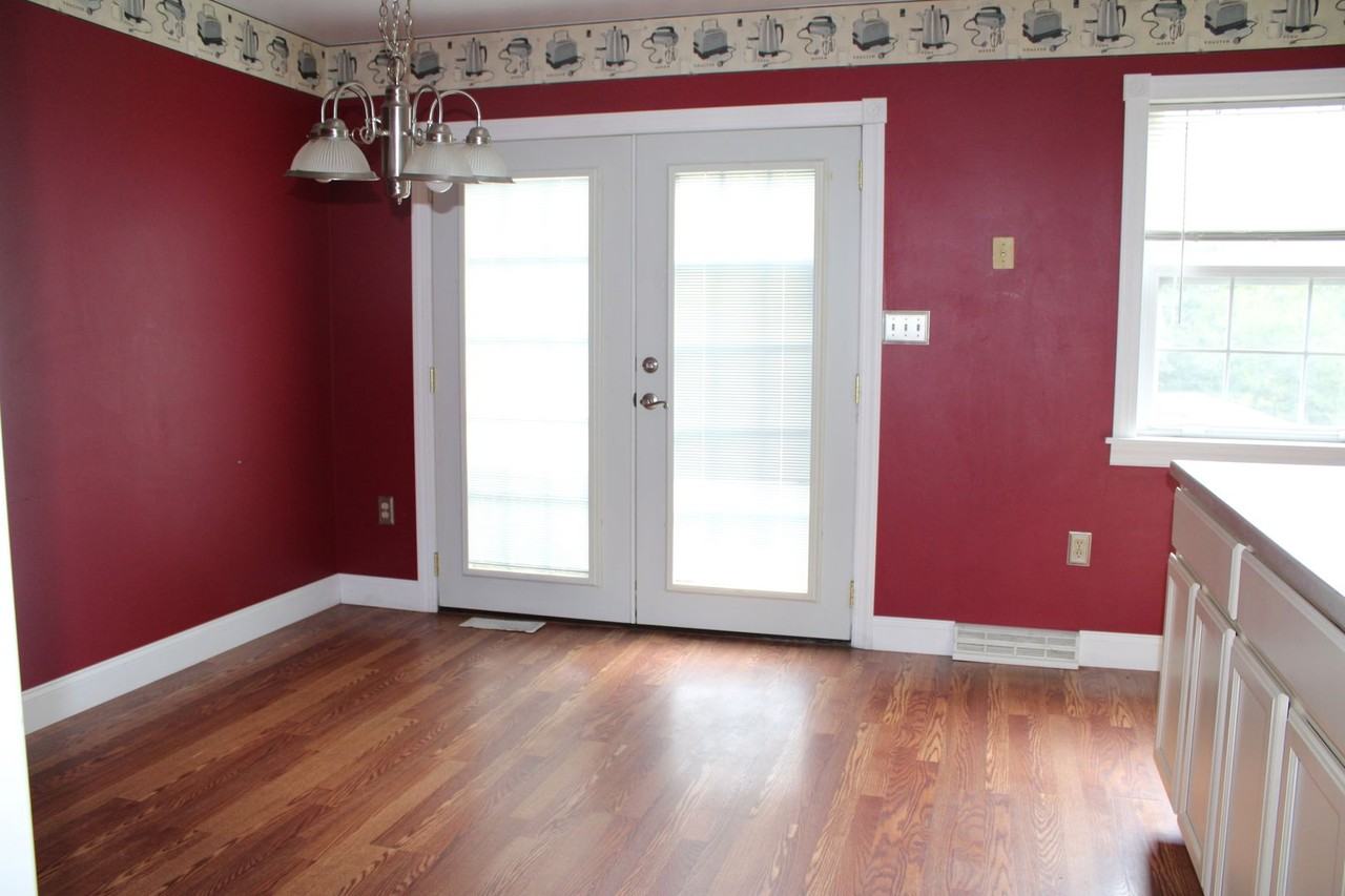 67 Kings Way - Photo 3 of 16