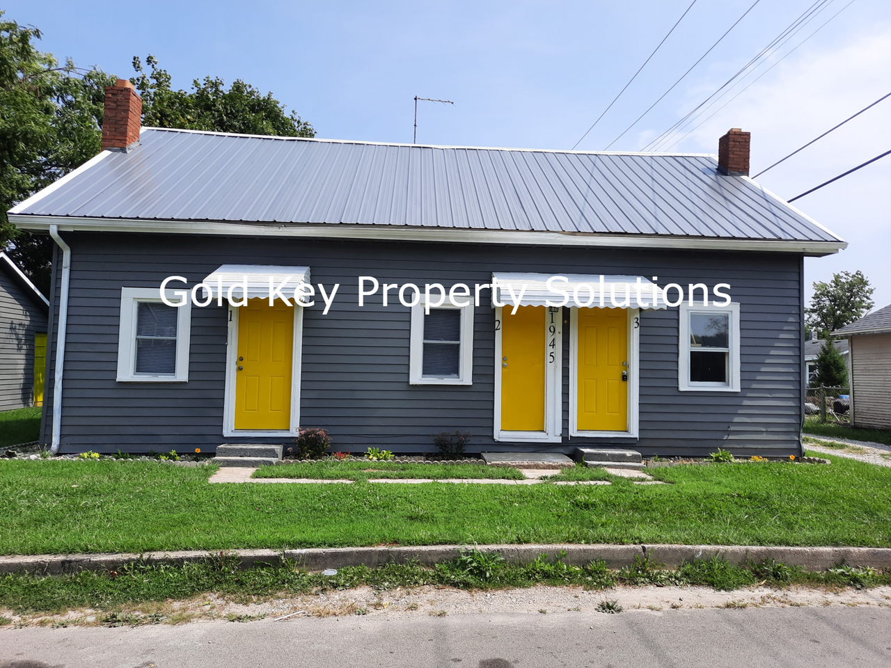 1945 W 11th Street - Photo 2 of 8