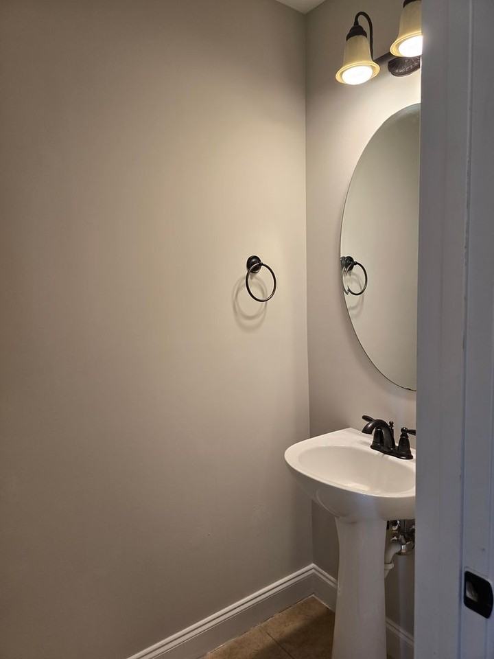 1104 Checkerberry Dr - Photo 7 of 23