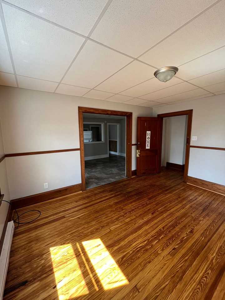 151-157 Race St. Sunbury - Photo 5 of 14