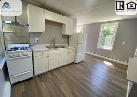 featured image of 490 Hartford Pike