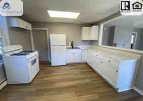 featured image of 490 Hartford Pike