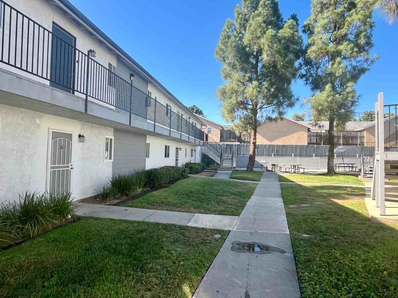 Old Stage - Photo 3 of 23