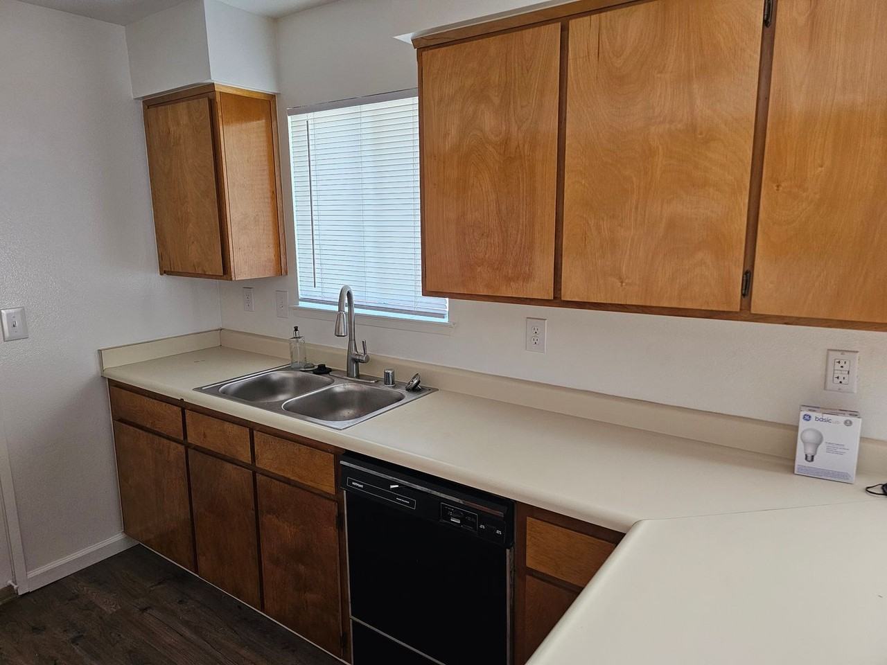 1748 E Beech Ave - Photo 4 of 11