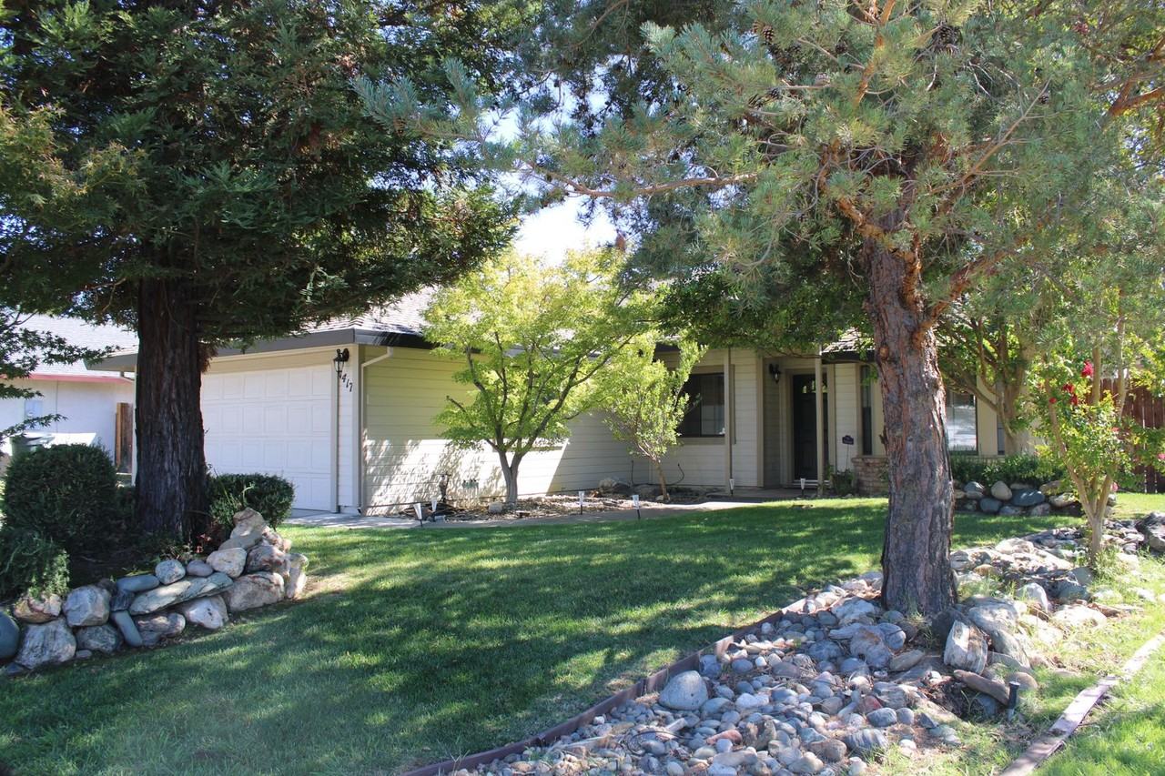 1417 Hickory St - Photo 2 of 18