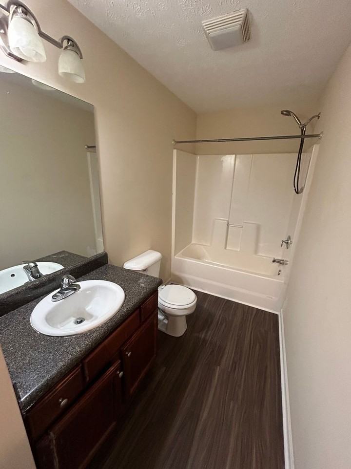 617 Burson Ave - Photo 7 of 8