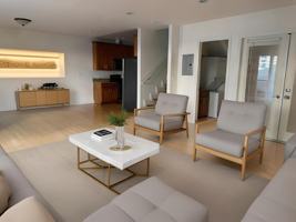 featured image of 1220 North Sycamore Avenue