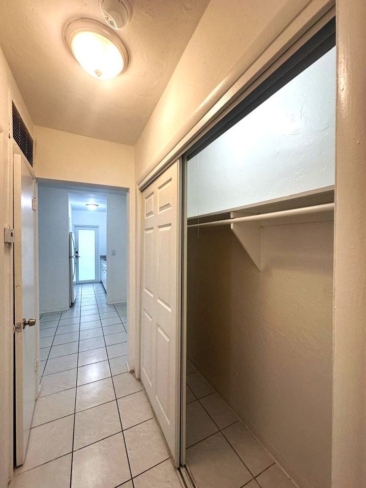 7291 Gary Ave - Photo 7 of 20