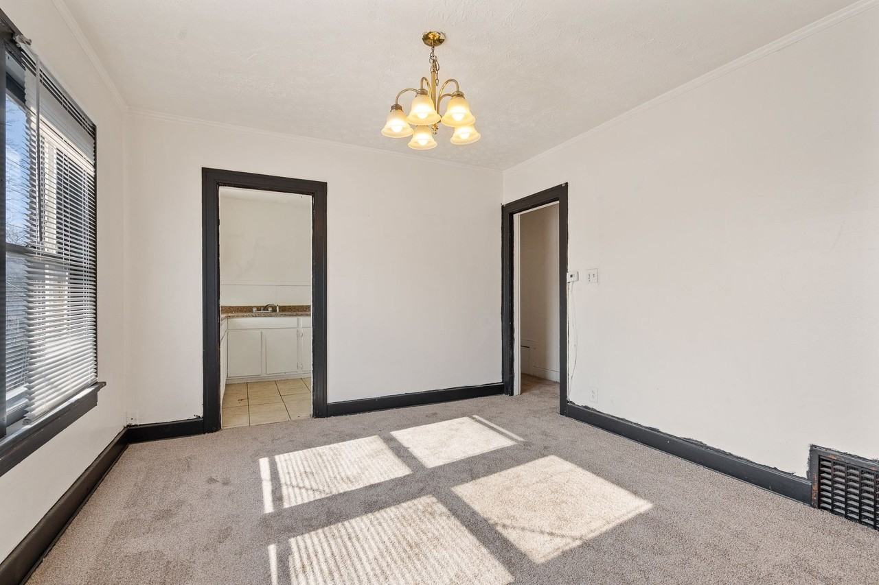 603 Rockford Ave - Photo 6 of 30