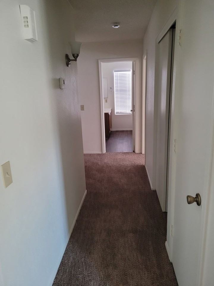 4531 East Ashurst Drive - Photo 7 of 10