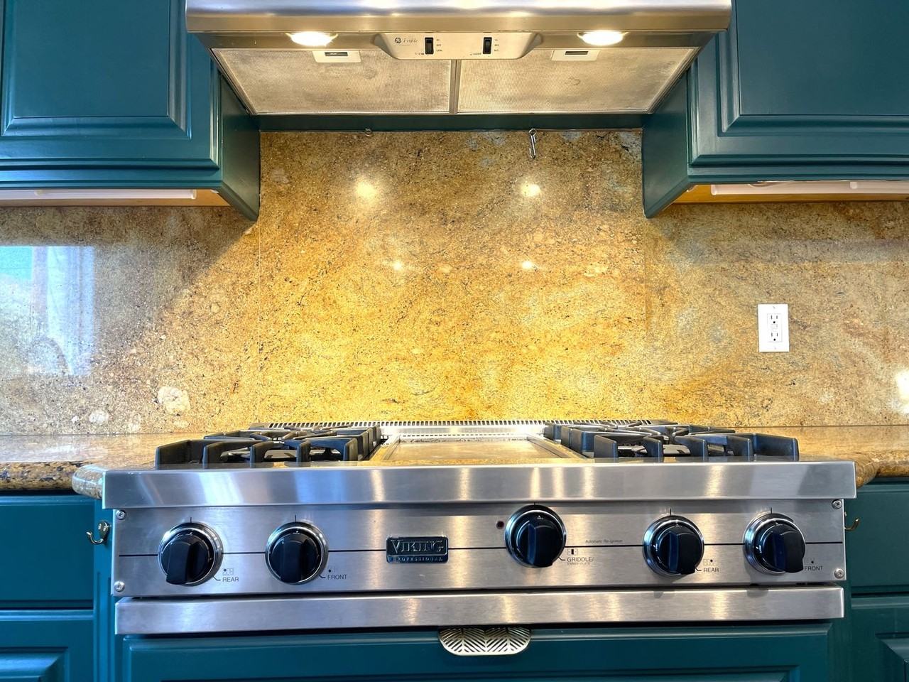 7326 Vanalden Ave - Photo 6 of 45