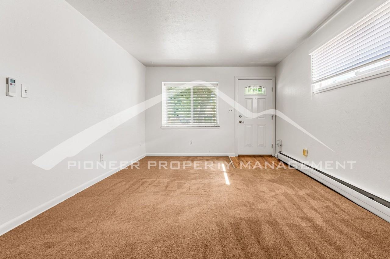 11930 W Independence Ave - Photo 4 of 18