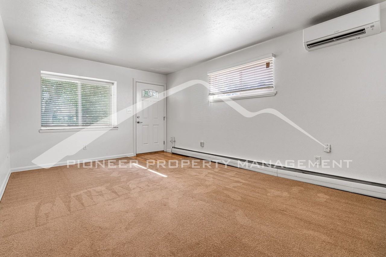 11930 W Independence Ave - Photo 5 of 18
