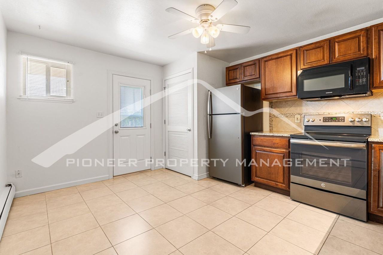 11930 W Independence Ave - Photo 6 of 18
