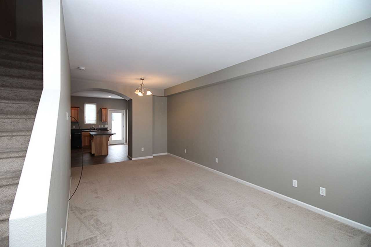 3167 Sullivan Loop - Photo 4 of 6
