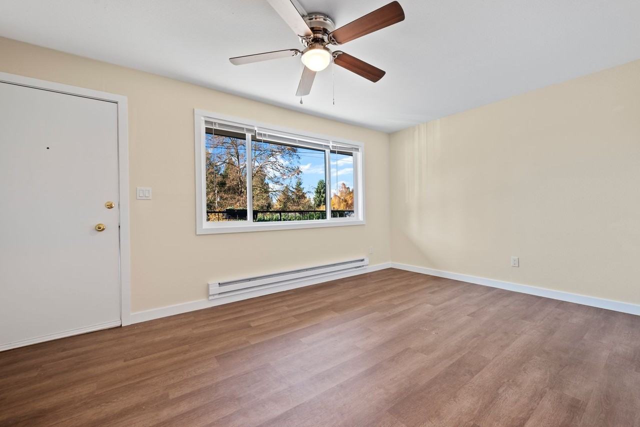 Welcome Home to Sandpoint Crest Apartments - Photo 4 of 5