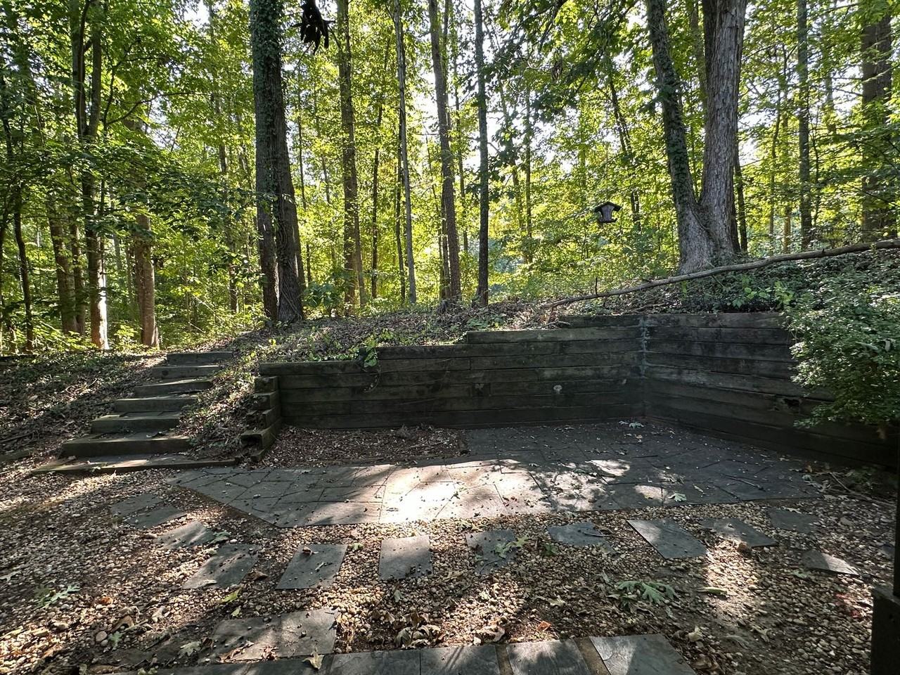 1510 Birnam Dr - Photo 4 of 28