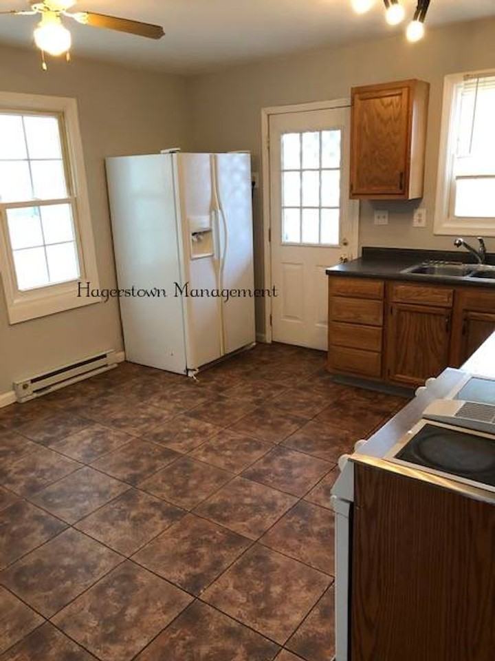 350 Central Ave - Photo 5 of 9