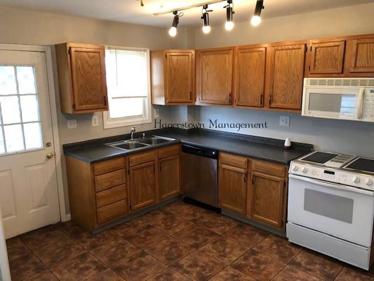 350 Central Ave - Photo 6 of 9