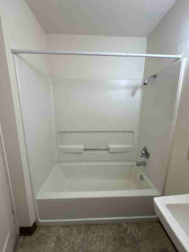 402 2nd Avenue Northwest #306 - Photo 4 of 8