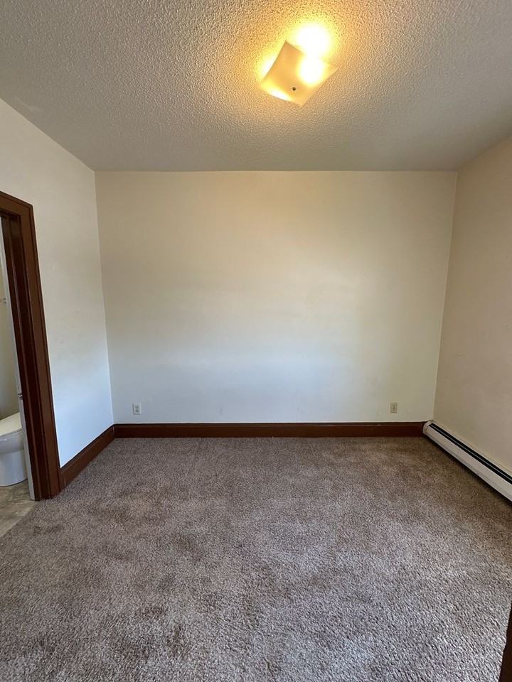 402 2nd Avenue Northwest #306 - Photo 6 of 8