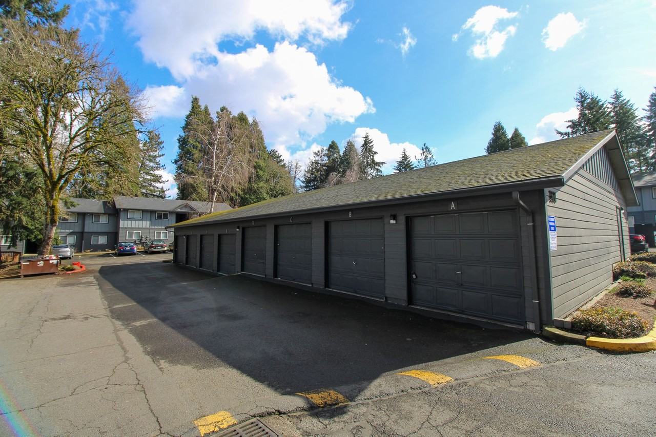 Silverwood Apartments - Photo 3 of 11