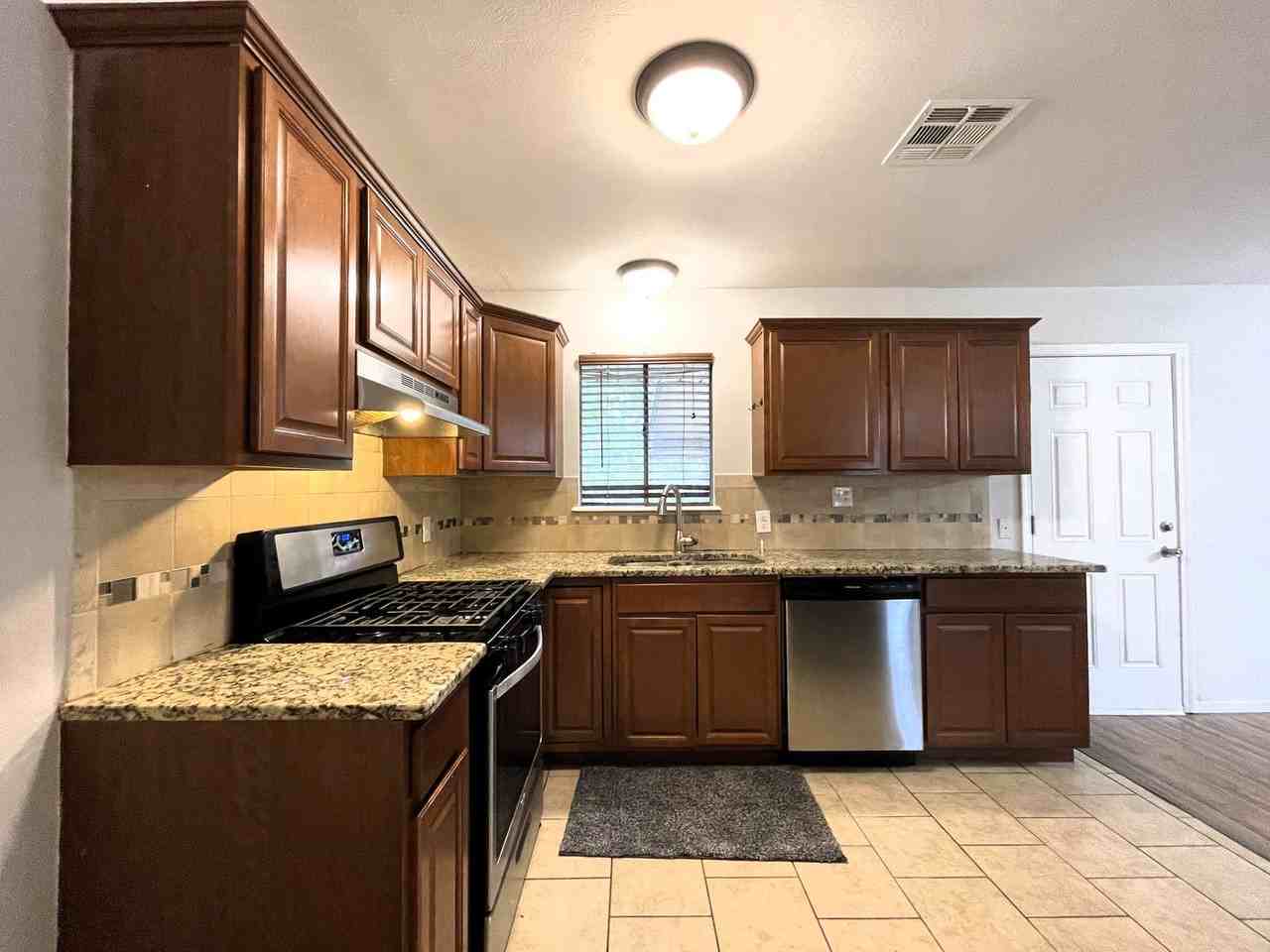 7400 South Drexel Place - Photo 3 of 20