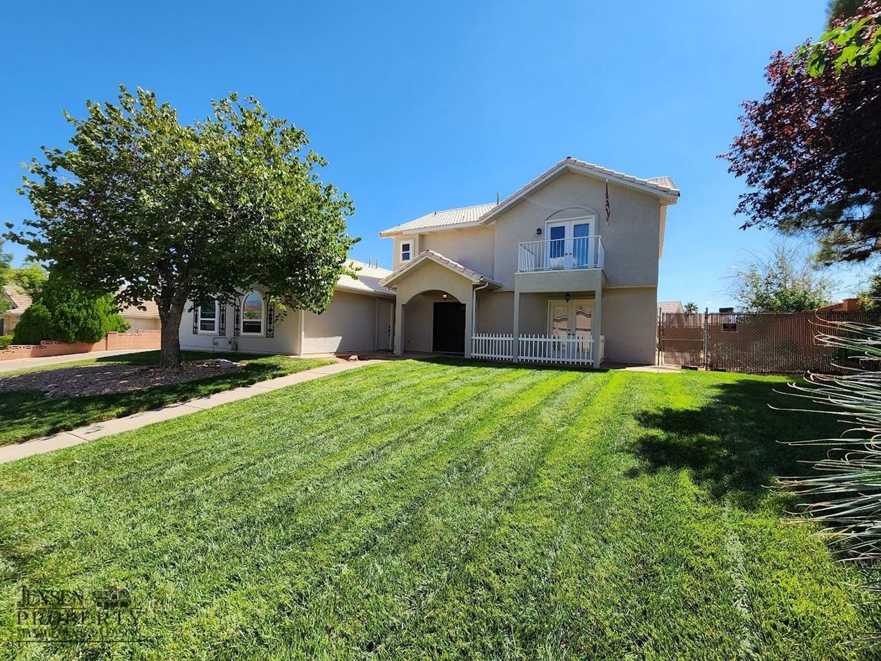 3457 Adobe Dr - Photo 2 of 32