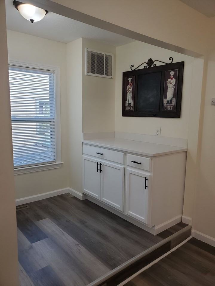 917 Sw Watson Ave - Photo 7 of 32