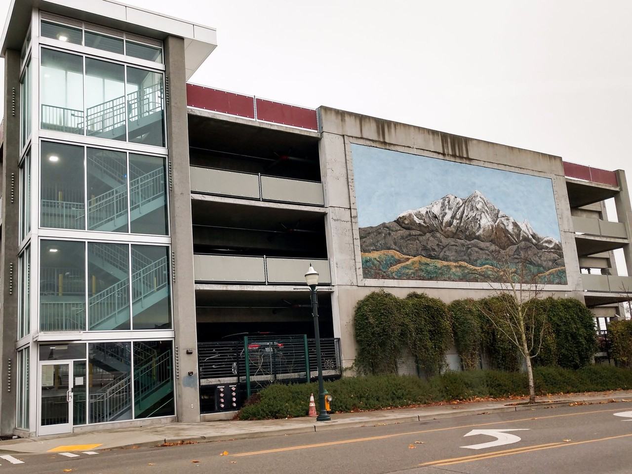 Astra Plaza - Photo 5 of 10