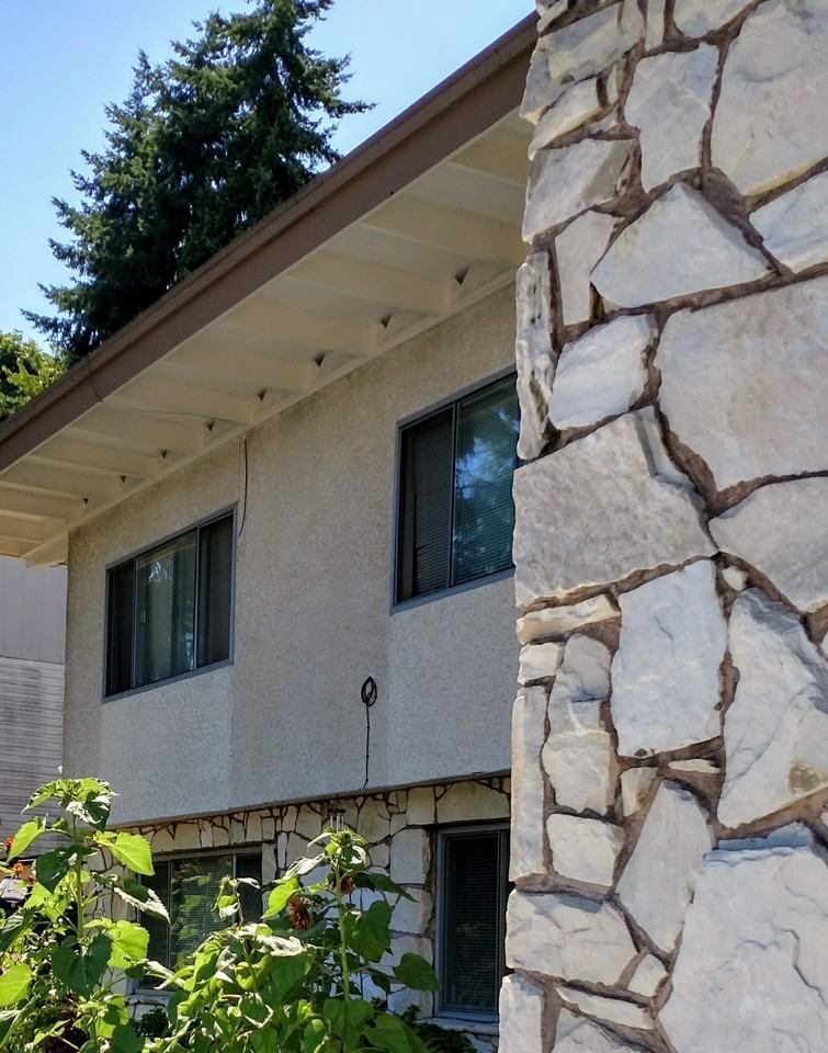 Astra Plaza - Photo 7 of 10