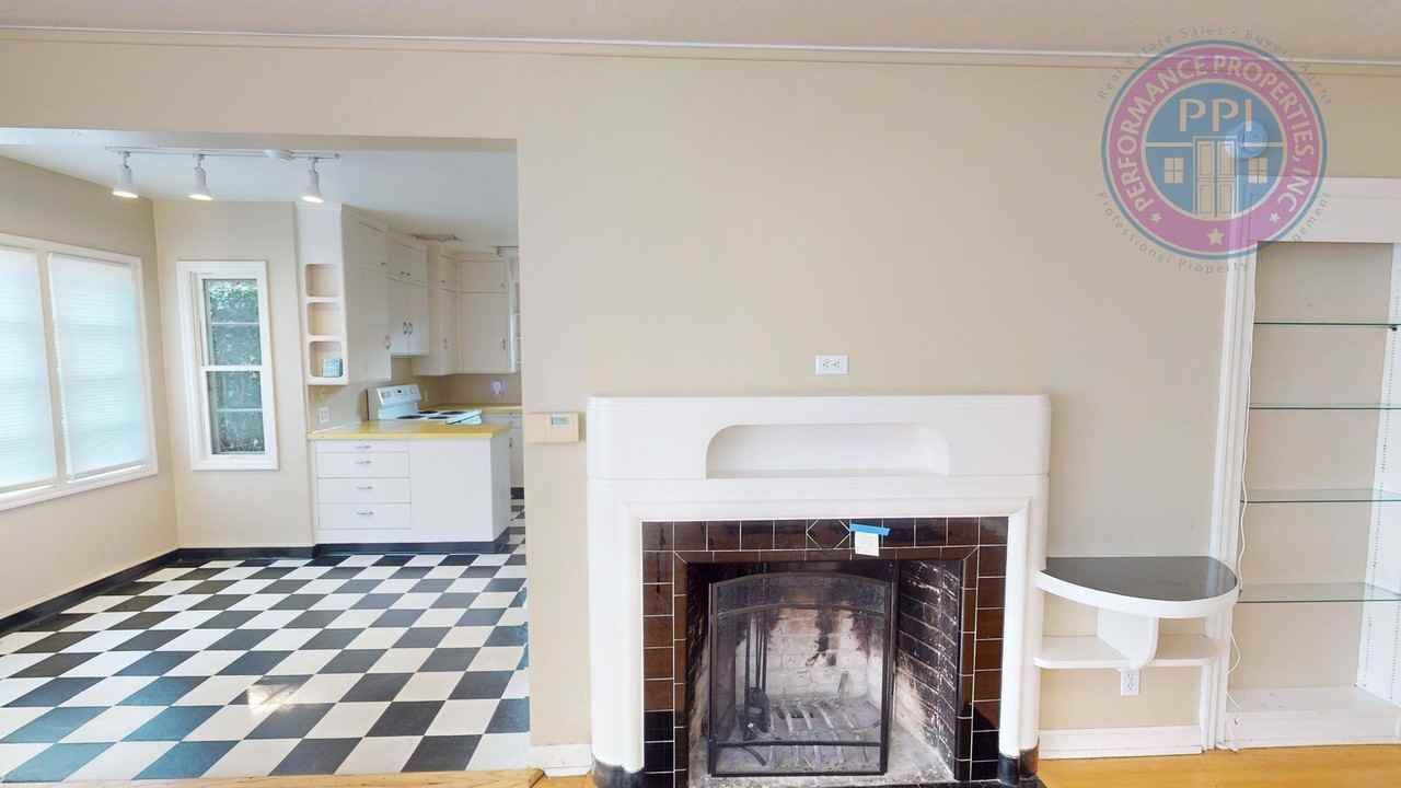 3935 Ne 74th Ave - Photo 3 of 22