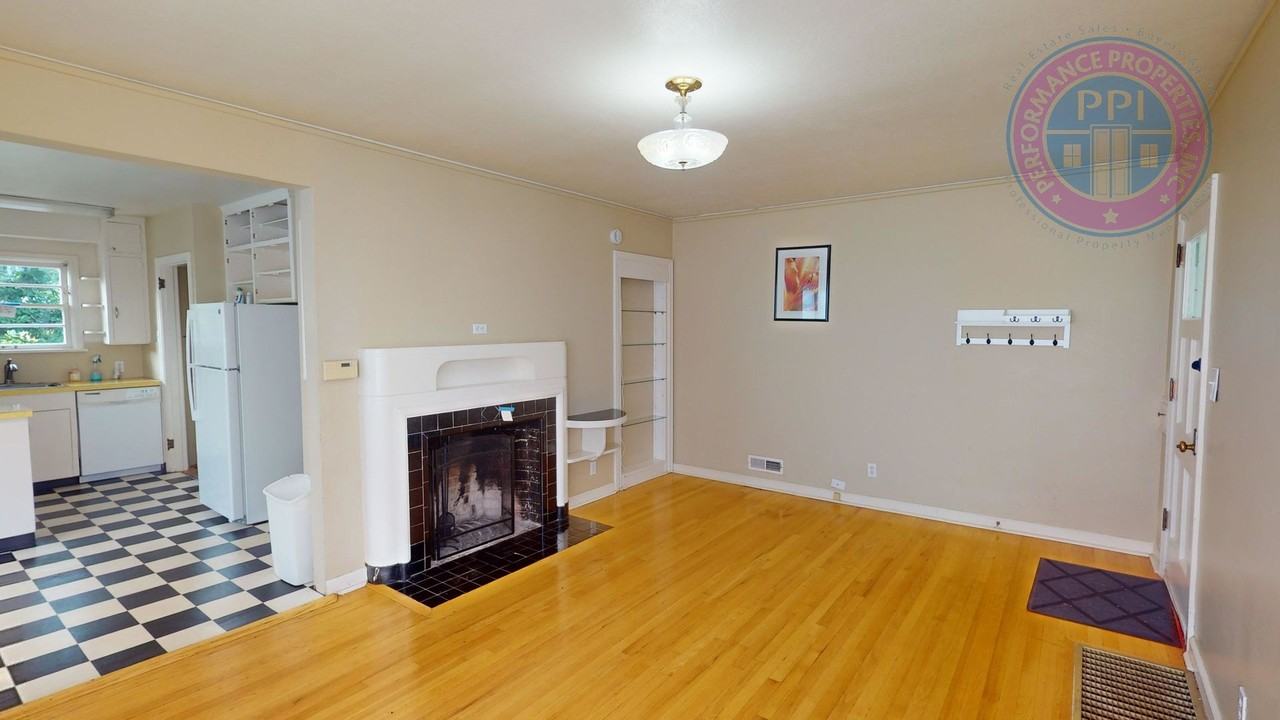 3935 Ne 74th Ave - Photo 4 of 22