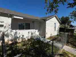 featured image of 109 E 6th St