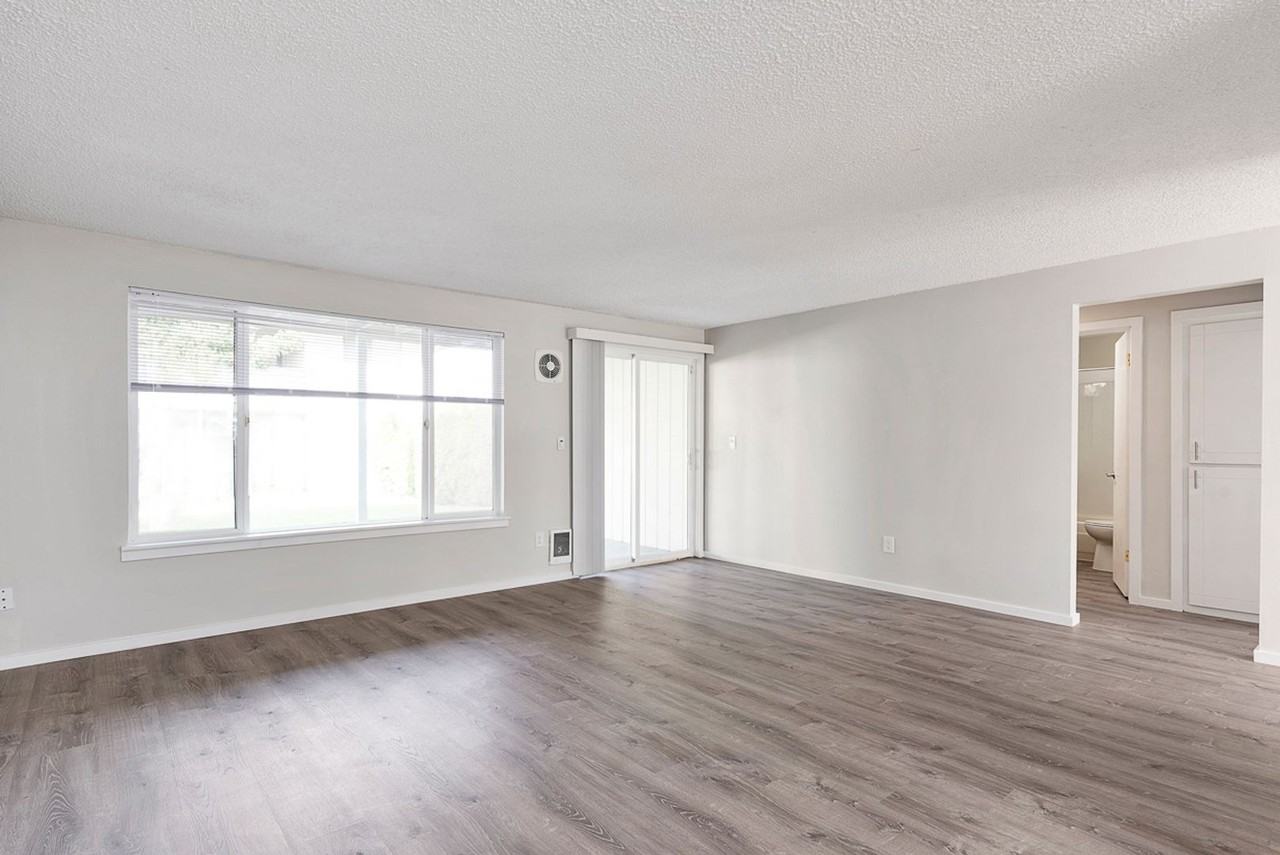 The Somerset Apartments - Photo 7 of 16