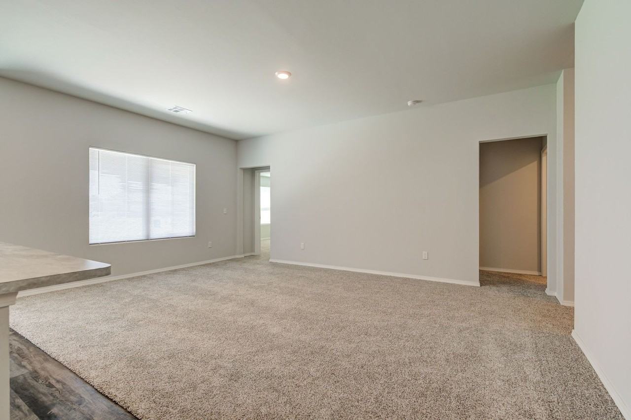 504 Old Hickory Ln - Photo 7 of 43