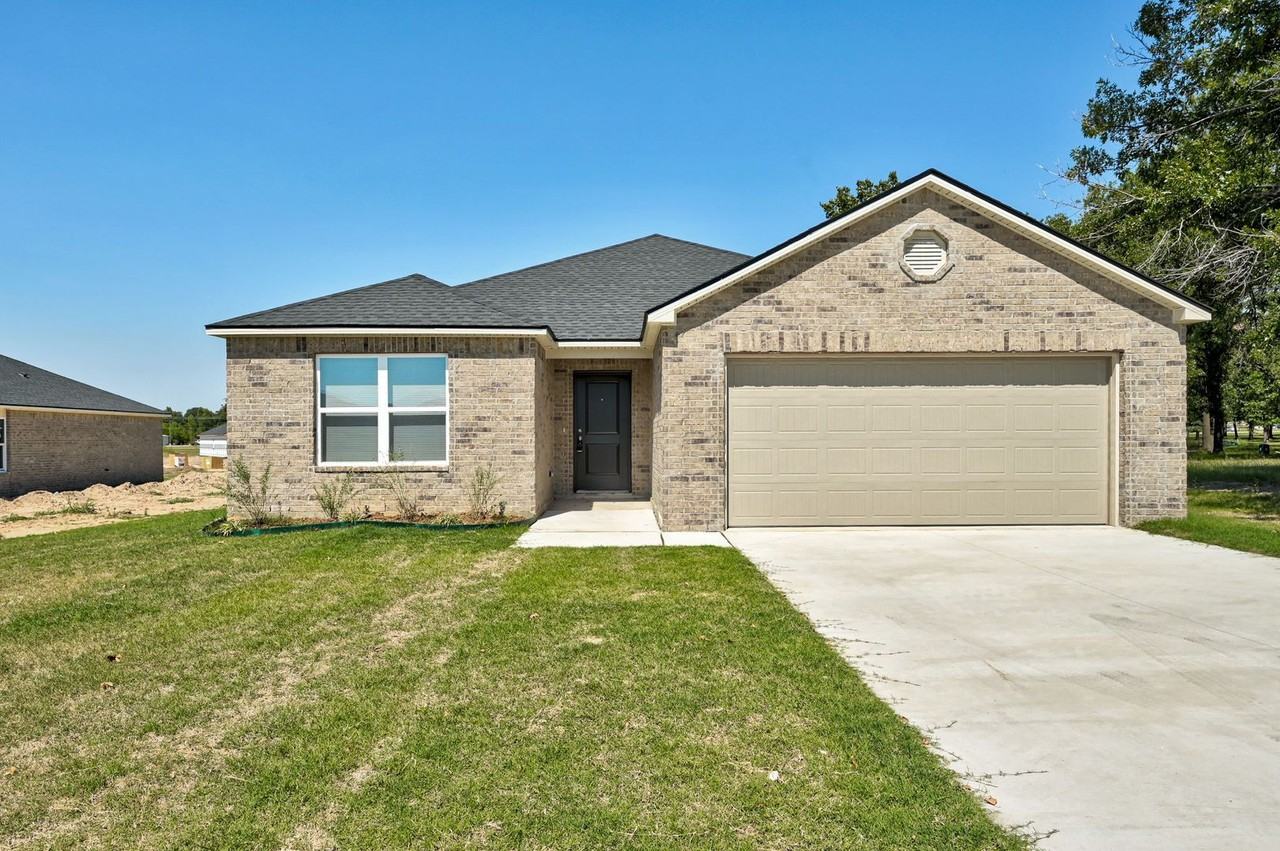 505 Oak Tree - Photo 2 of 37