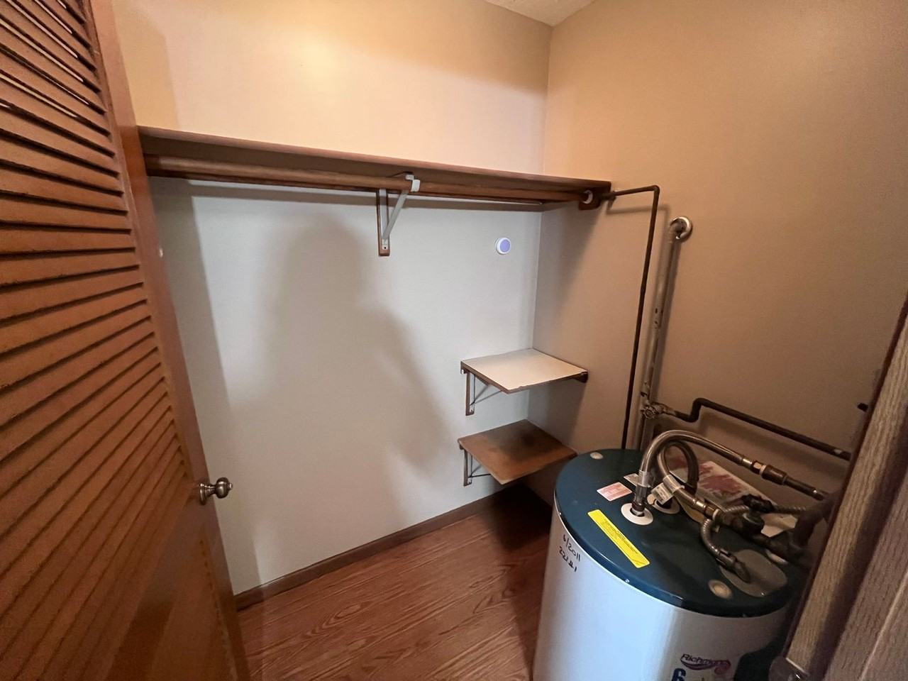 Parkview Apartments - Photo 5 of 18