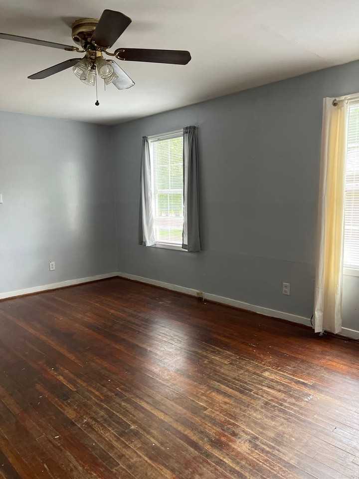 810 Marvin Ave - Photo 4 of 9
